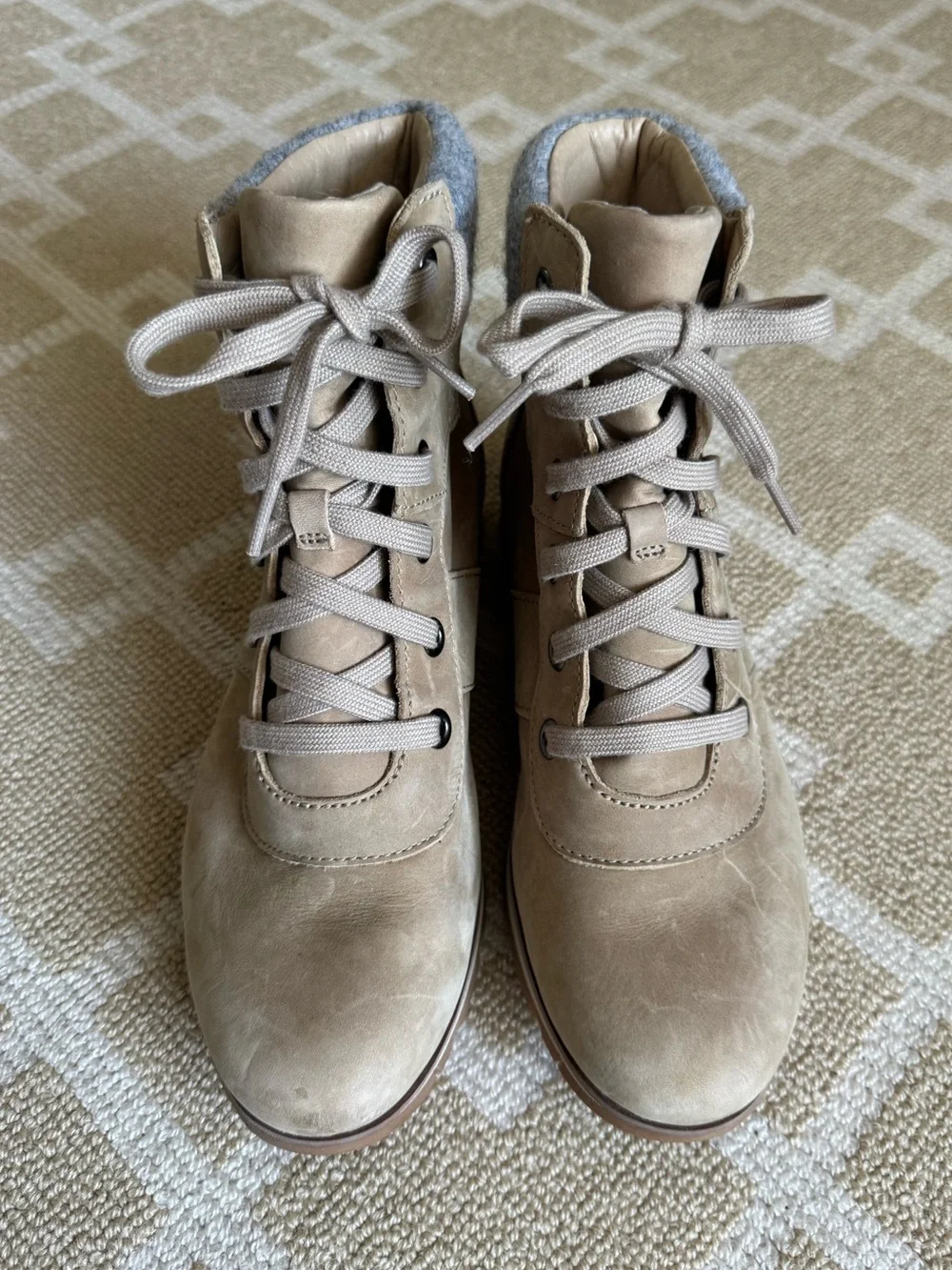 Sorel Harlow Conquest Waterproof Leather Ankle Boots Taupe Beige Gray 8.5